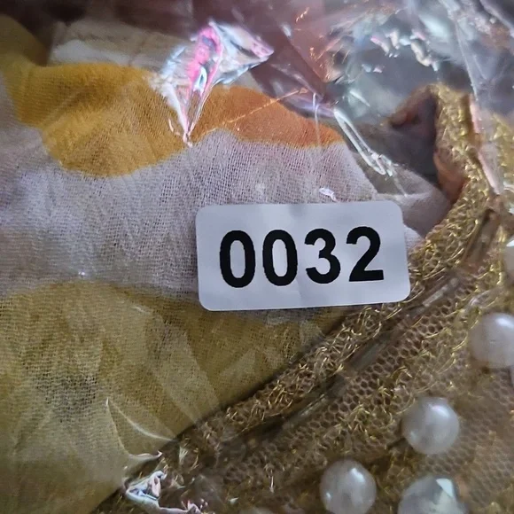 Susan Graver Womens Yellow floral Business Pearl Blouse Size XS. - Picture 11 of 11